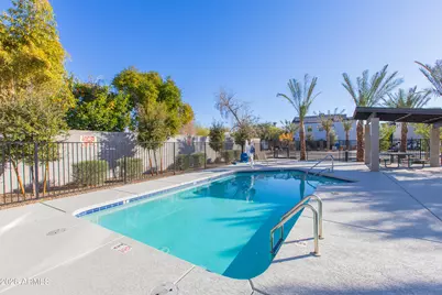 2601 N 27th Street #6, Phoenix, AZ 85008 - Photo 8