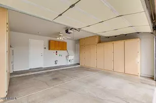 1924 E Sharon Dr, Phoenix, AZ 85022 - Photo 32