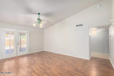 1924 E Sharon Drive, Phoenix, AZ 85022 - Photo 10