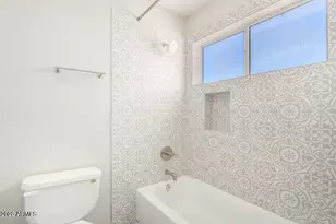 1924 E Sharon Dr, Phoenix, AZ 85022 - Photo 22