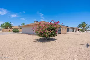 9858 W Silver Bell Dr, Sun City, AZ 85351 - Photo 4