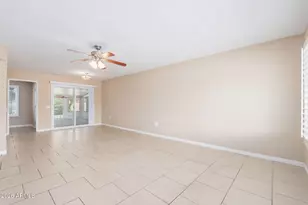 9858 W Silver Bell Dr, Sun City, AZ 85351 - Photo 8