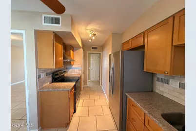 9858 W Silverbell Drive, Sun City, AZ 85351 - Photo 8