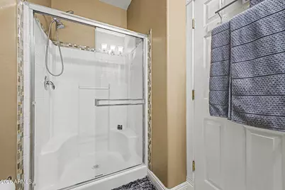 16815 N 40th Drive, Phoenix, AZ 85053 - Photo 32