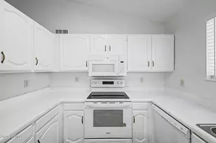 7055 E Gary St, Mesa, AZ 85207 - Photo 8