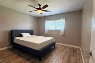 2303 S Cottonwood Dr, Tempe, AZ 85282 - Photo 18