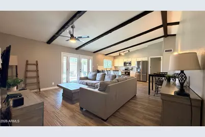 2303 S Cottonwood Drive, Tempe, AZ 85282 - Photo 10