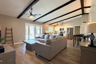 2303 S Cottonwood Dr, Tempe, AZ 85282 - Photo 10