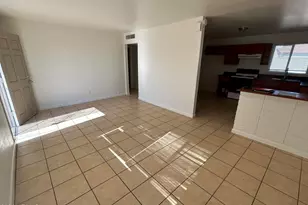 114 W Riley Dr, Avondale, AZ 85323 - Photo 2
