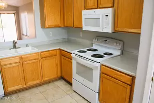 13232 W Desert Ln, Surprise, AZ 85374 - Photo 22