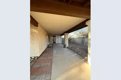 6320 W Paradise Lane, Glendale, AZ 85306 - Photo 2