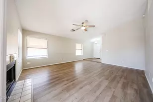 6320 W Paradise Ln, Glendale, AZ 85306 - Photo 12