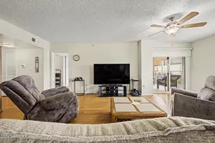 10330 W Thunderbird Blvd, Sun City, AZ 85351 - Photo 6