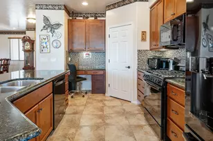 6439 E Saddlehorn Circle, Hereford, AZ 85615 - Photo 30