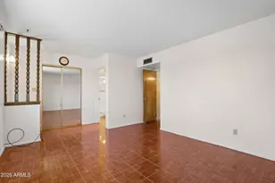 2262 S Emerson Cir, Mesa, AZ 85210 - Photo 18