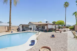 2262 S Emerson Cir, Mesa, AZ 85210 - Photo 4