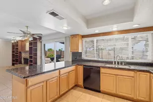 2262 S Emerson Cir, Mesa, AZ 85210 - Photo 14
