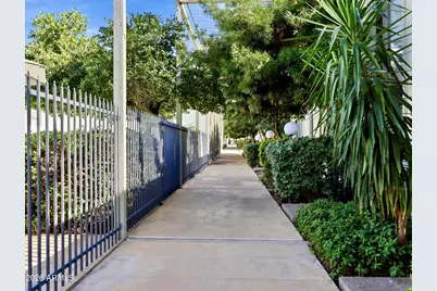 4411 N 40th Street #51, Phoenix, AZ 85018 - Photo 2