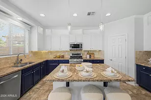 3957 S Vineyard Ct, Gilbert, AZ 85297 - Photo 6