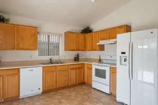 22341 N 107th Dr, Peoria, AZ 85373 - Photo 8