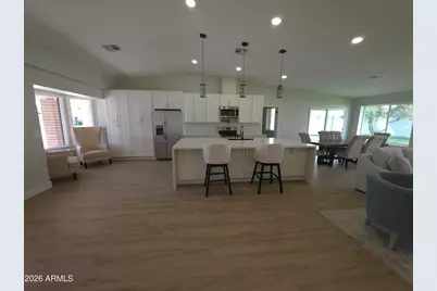 116 E Helena Drive, Phoenix, AZ 85022 - Photo 10