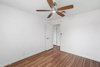 6321 W Beryl Avenue, Glendale, AZ 85302 - Photo 24