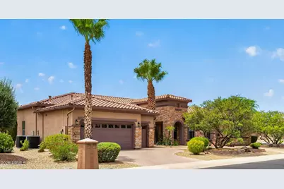 17229 W Whitmore Hall Lane, Surprise, AZ 85387 - Photo 4
