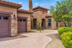 17229 W Whitmore Hall Ln, Surprise, AZ 85387 - Photo 8