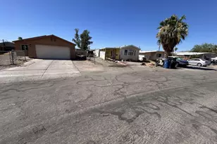 348 Meander Dr, Bullhead City, AZ 86442 - Photo 2