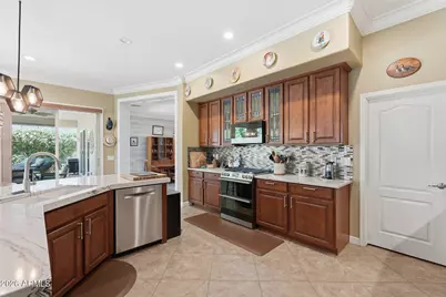 5504 W Straight Arrow Lane, Phoenix, AZ 85083 - Photo 12