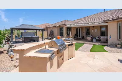 15236 W Pierson Street, Goodyear, AZ 85395 - Photo 2