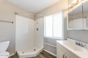 2301 W Village Dr, Phoenix, AZ 85023 - Photo 14