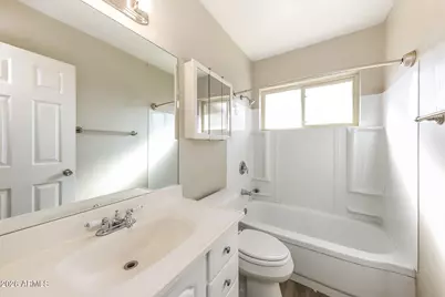 2301 W Village Drive, Phoenix, AZ 85023 - Photo 20