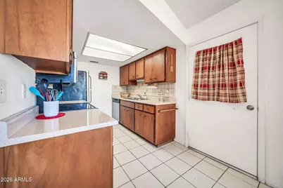 9645 W Mountain View Road #B, Peoria, AZ 85345 - Photo 18