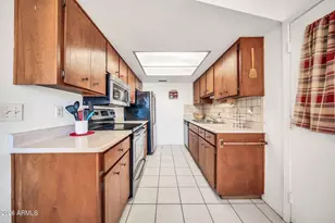 9645 W Mountain View Rd, Peoria, AZ 85345 - Photo 16