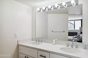 7306 E Rancho Vista Dr, Scottsdale, AZ 85251 - Photo 16