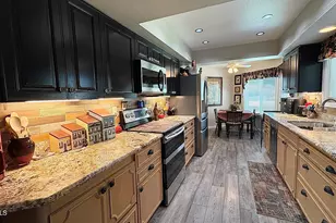 10419 W Campana Dr, Sun City, AZ 85351 - Photo 6
