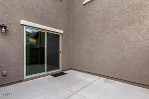 3660 E Zachary Dr, Phoenix, AZ 85050 - Photo 12