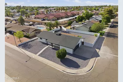 890 W Del Rio Street, Chandler, AZ 85225 - Photo 2