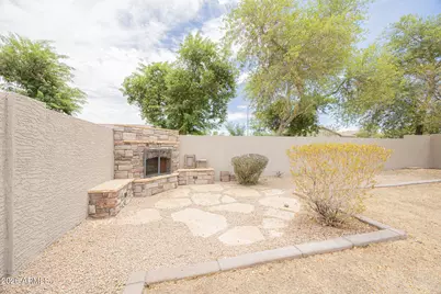 7111 S 21st Drive, Phoenix, AZ 85041 - Photo 28