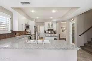 25833 N 43rd Pl, Phoenix, AZ 85050 - Photo 10