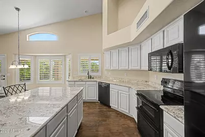 1466 E Spur Avenue, Gilbert, AZ 85296 - Photo 16