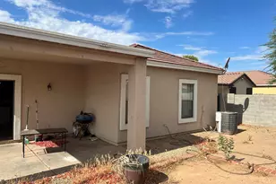 15424 W Cortez St, Surprise, AZ 85379 - Photo 4