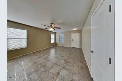 207 E Valley View Drive, Phoenix, AZ 85042 - Photo 2