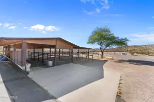 2190 Jack Burden Rd, Wickenburg, AZ 85390 - Photo 58