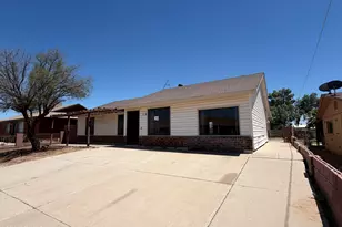 1131 E Bisnaga St, Casa Grande, AZ 85122 - Photo 2
