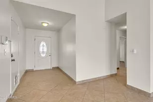 8834 W Purdue Ave, Peoria, AZ 85345 - Photo 6