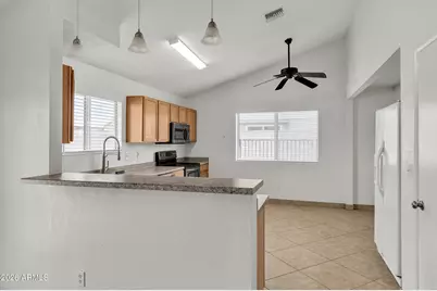 8834 W Purdue Avenue, Peoria, AZ 85345 - Photo 10