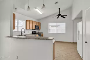 8834 W Purdue Ave, Peoria, AZ 85345 - Photo 10