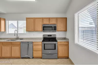 8834 W Purdue Avenue, Peoria, AZ 85345 - Photo 12